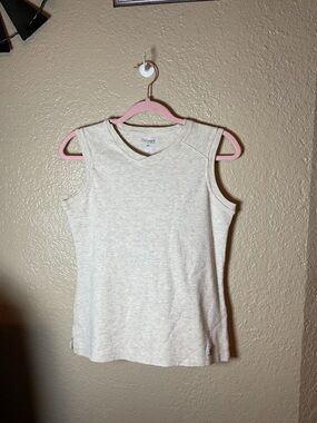 Carhartt Women’s Oatmeal/Natural Sleeveless Tank Size Medium Length